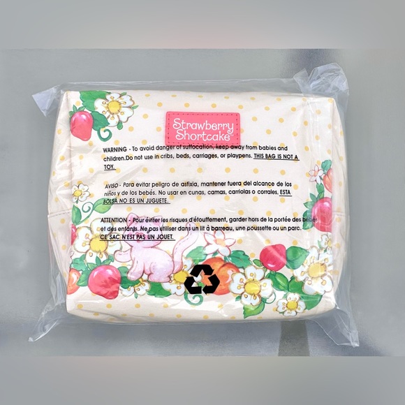 Strawberry Shortcake🍓Cosmetic Bag - Picture 7 of 7
